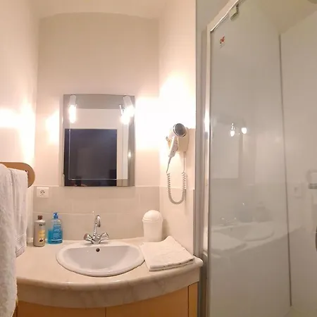 Chambre Calme Avec Jardin, Wifi, Parking. - Fr-1-589-733 Remoncourt